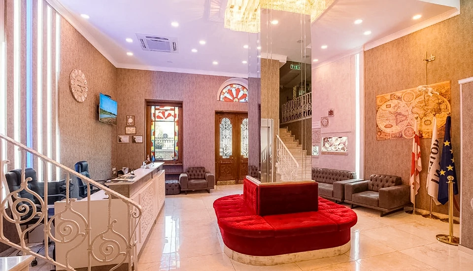 هتل آیوانی تفلیس